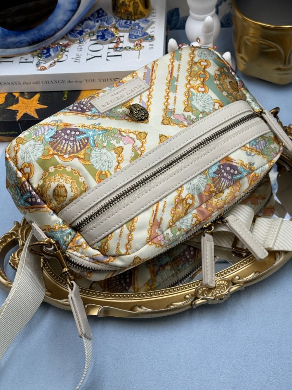 🆕 KURT GEIGER LONDON 🧿 NWOT Recycled Nylon Crossbody Bag, White Shell Print - Picture 7 of 13